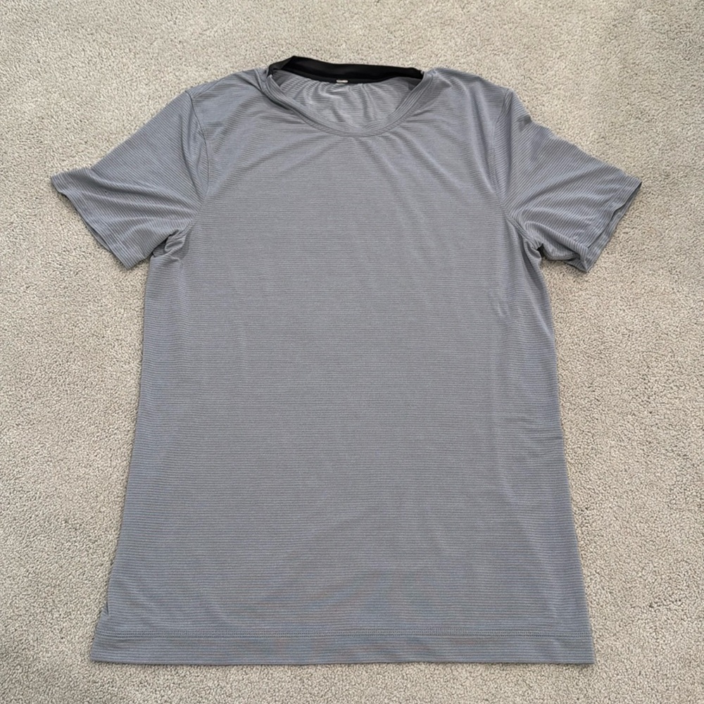 Lululemon top